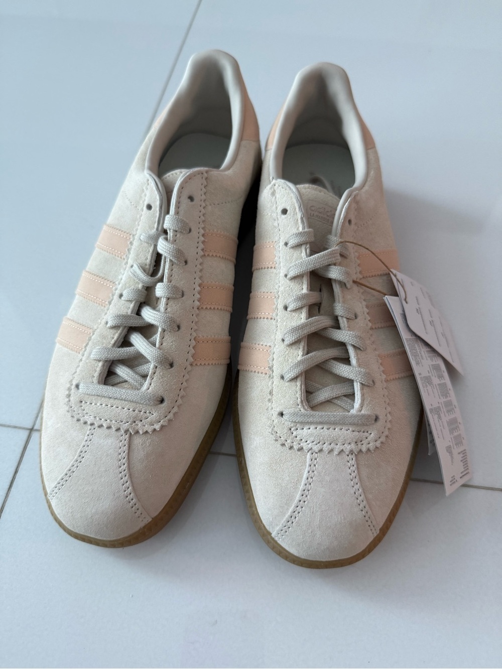 adidas Originals Bermuda Wonder White Gum GY7388 Men's 9 NIB